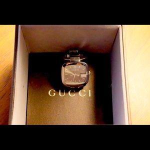 Preloved Gucci watch